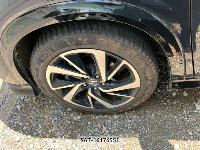 Honda VEZEL 2018-06 7621081-22