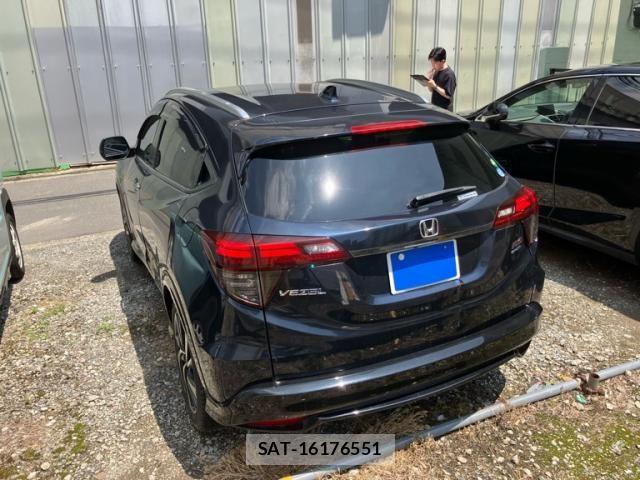 Honda VEZEL 2018-06 7621081-4