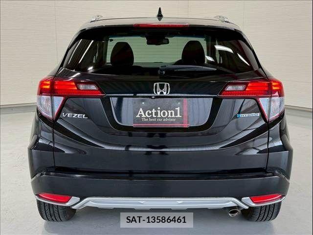 Honda VEZEL 2015-11 7621104-3