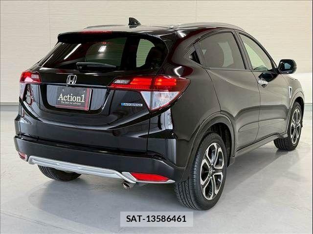Honda VEZEL 2015-11 7621104-4