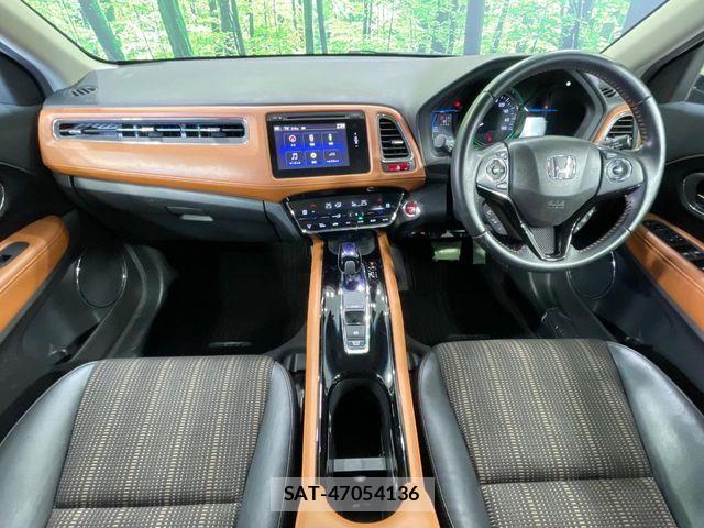 Honda VEZEL 2014-06 7621095-1