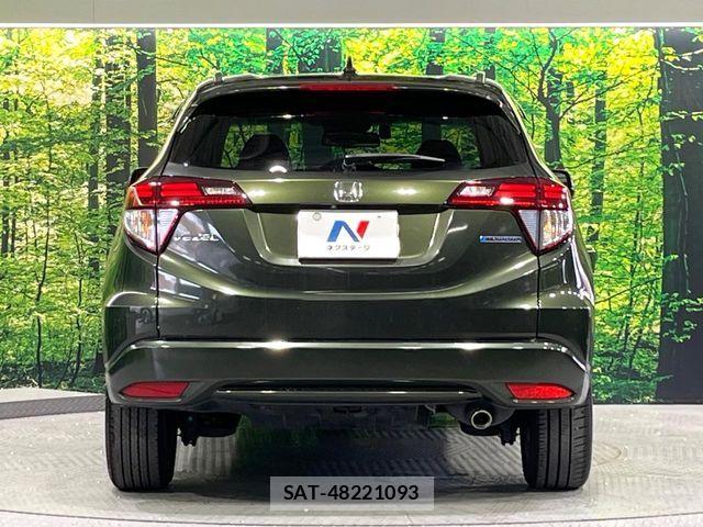 Honda VEZEL 2015-07 7621086-14
