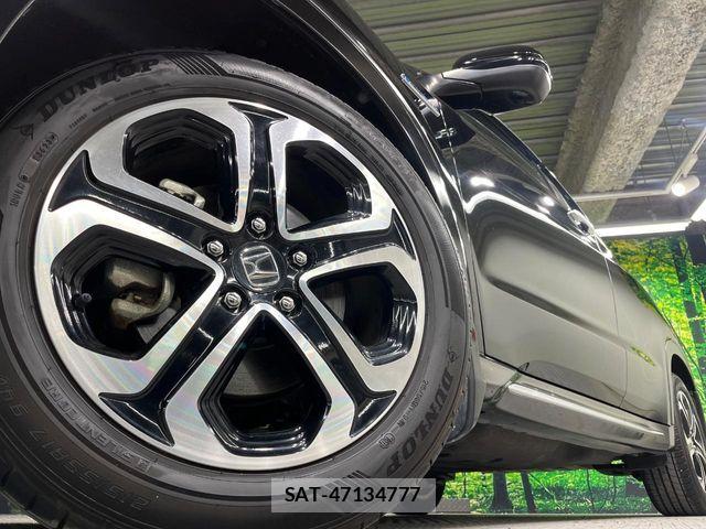 Honda VEZEL 2017-06 7621079-12