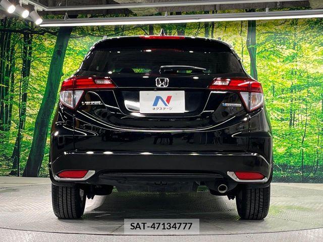 Honda VEZEL 2017-06 7621079-14