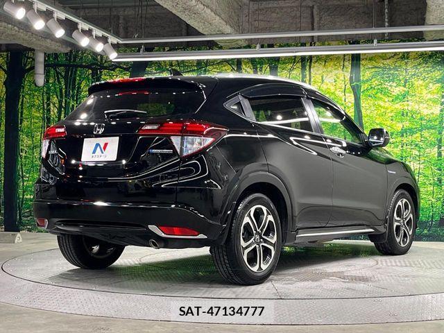 Honda VEZEL 2017-06 7621079-16