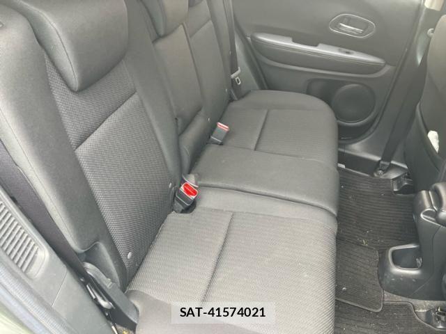 Honda VEZEL 2014-02 7621102-9