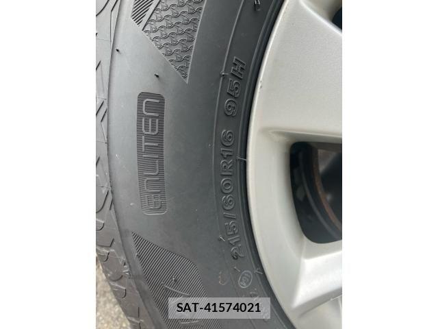 Honda VEZEL 2014-02 7621102-6