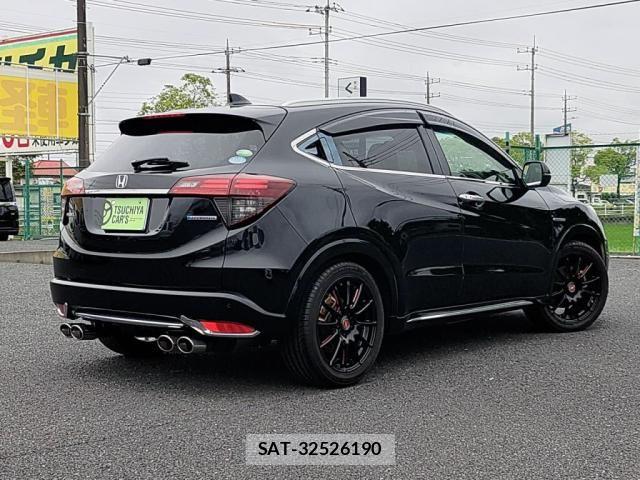 Honda VEZEL 2018-12 7621077-1