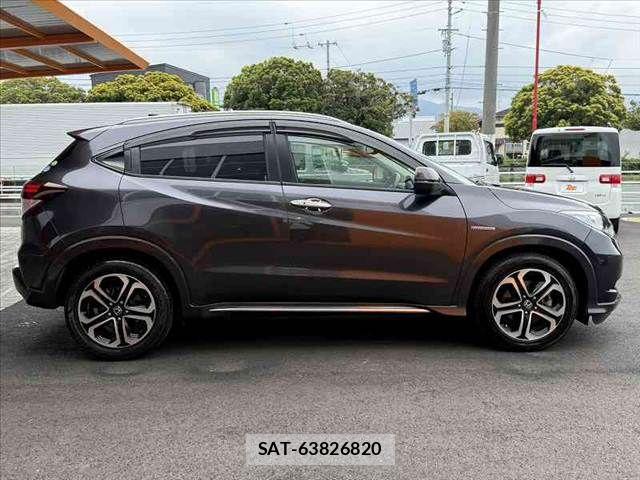 Honda VEZEL 2016-06 7621085-10