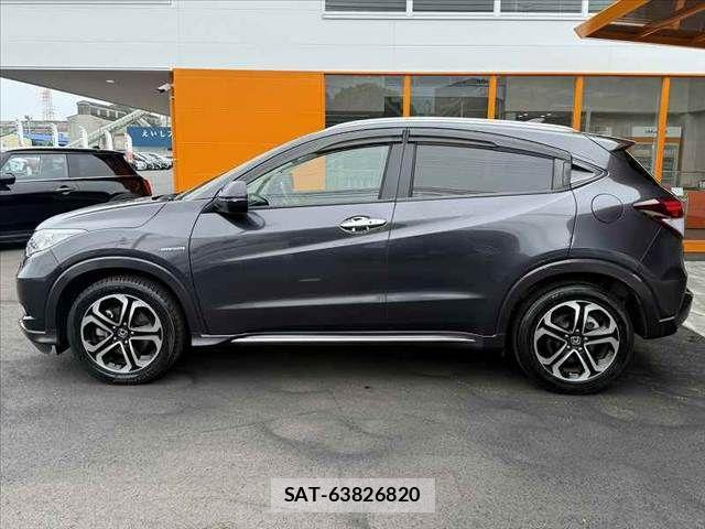 Honda VEZEL 2016-06 7621085-11
