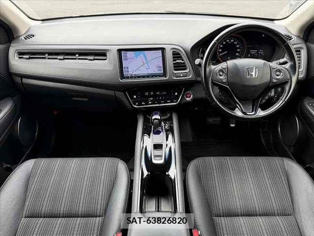 Honda VEZEL 2016-06 7621085-1