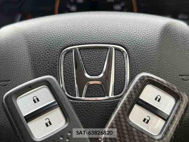 Honda VEZEL 2016-06 7621085-21