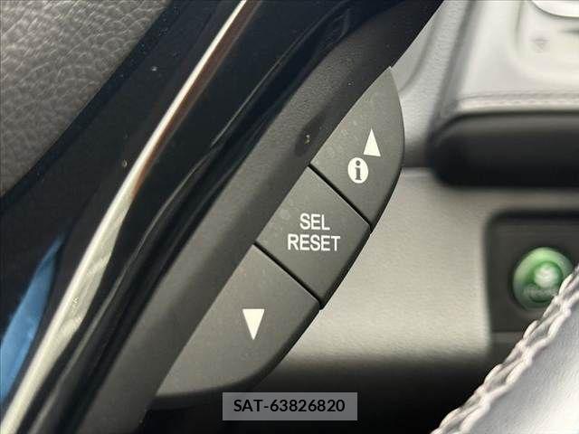 Honda VEZEL 2016-06 7621085-26