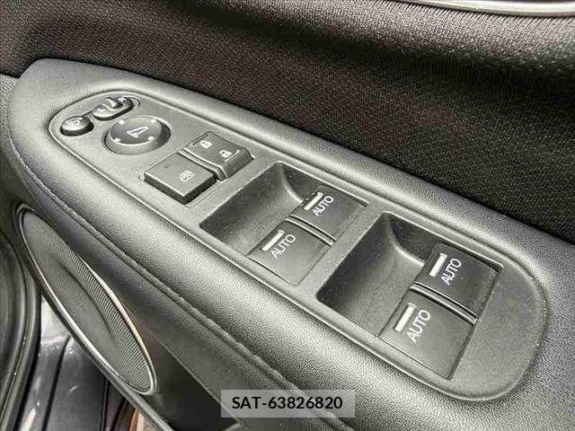 Honda VEZEL 2016-06 7621085-29