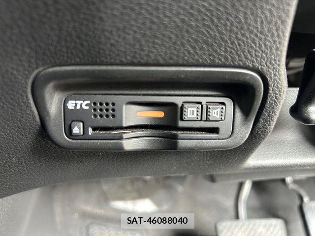 Honda VEZEL 2014-07 7880281-16