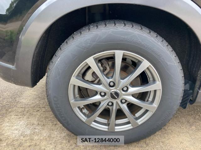 Honda VEZEL 2014-06 7880284-10