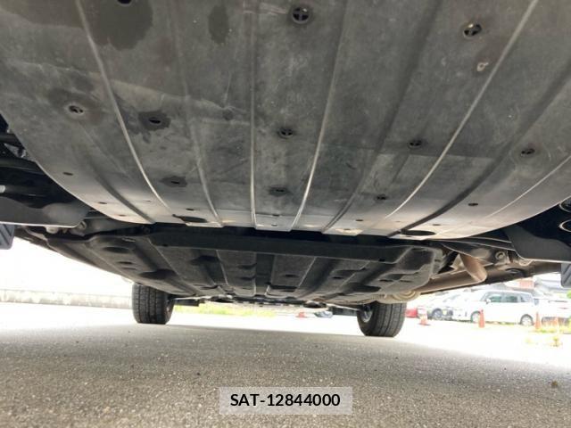 Honda VEZEL 2014-06 7880284-7