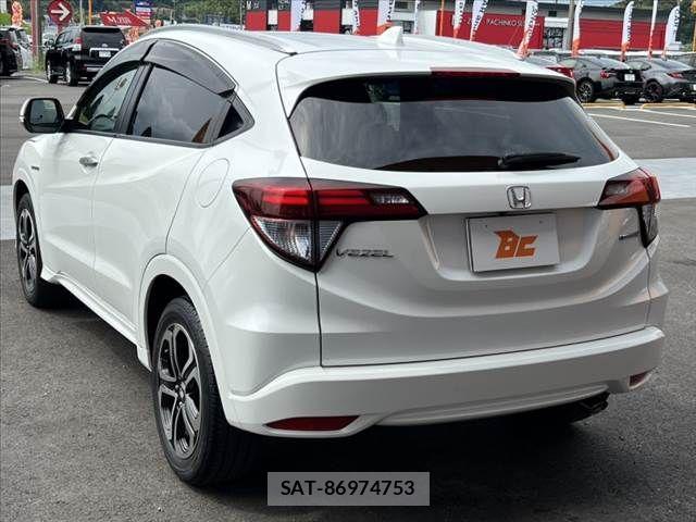 Honda VEZEL 2016-05 7880279-15