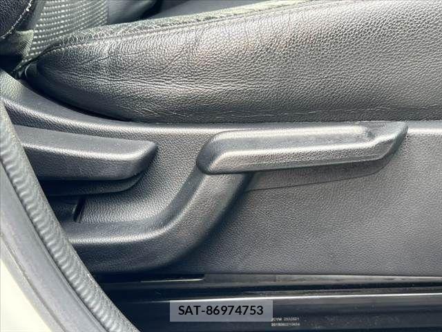 Honda VEZEL 2016-05 7880279-24