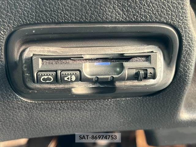 Honda VEZEL 2016-05 7880279-25