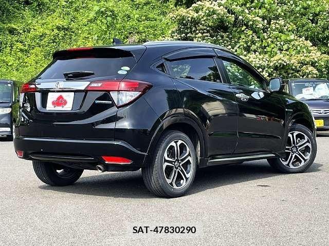 Honda VEZEL 2016-05 7880277-2
