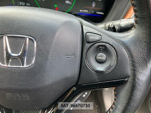 Honda VEZEL 2014-01 7880275-16