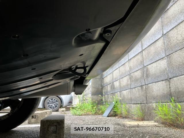 Honda VEZEL 2014-01 7880275-6