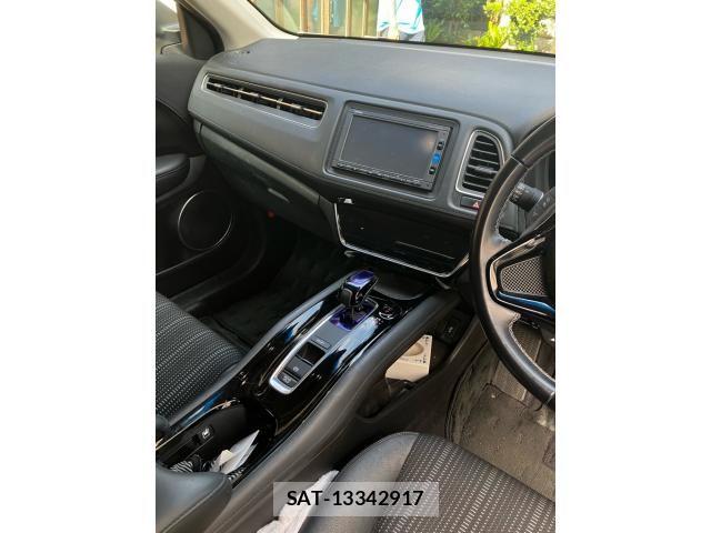 Honda VEZEL 2017-07 7903589-16
