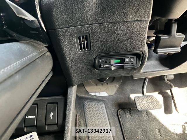 Honda VEZEL 2017-07 7903589-18