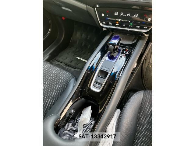 Honda VEZEL 2017-07 7903589-27