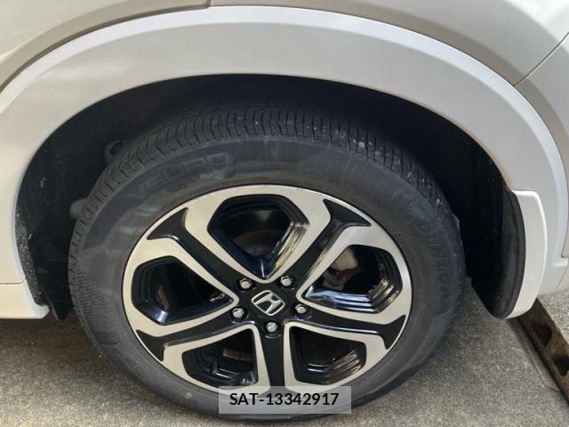 Honda VEZEL 2017-07 7903589-4