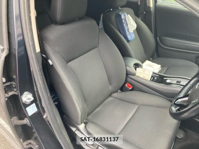 Honda VEZEL 2017-07 7964288-15