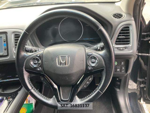 Honda VEZEL 2017-07 7964288-18