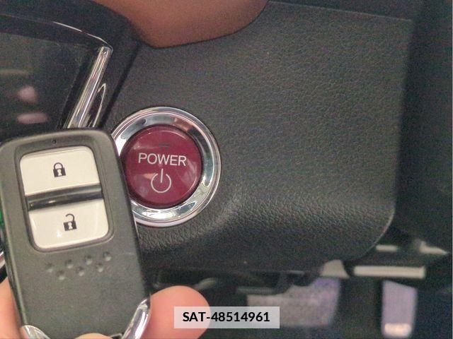 Honda VEZEL 2014-06 7964284-12