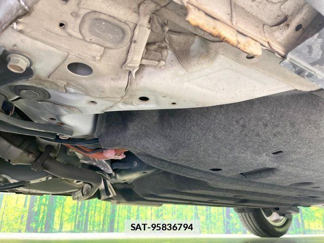 Honda VEZEL 2014-06 7964285-15