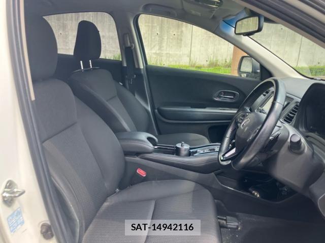 Honda VEZEL 2017-06 7964286-10