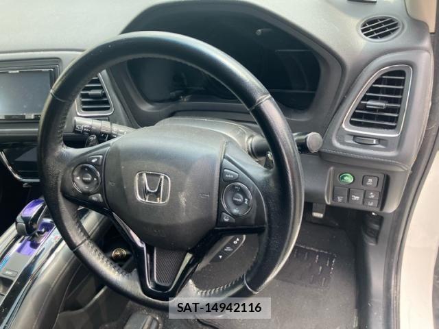 Honda VEZEL 2017-06 7964286-11