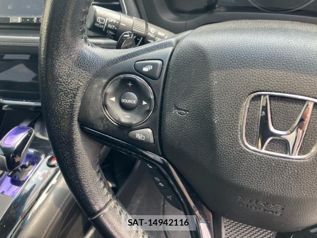 Honda VEZEL 2017-06 7964286-13
