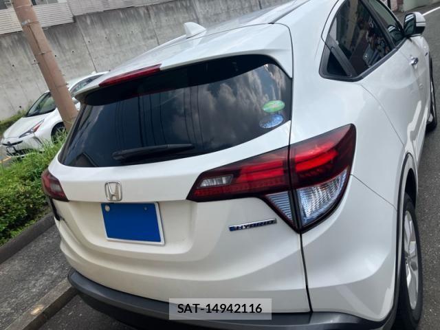 Honda VEZEL 2017-06 7964286-4