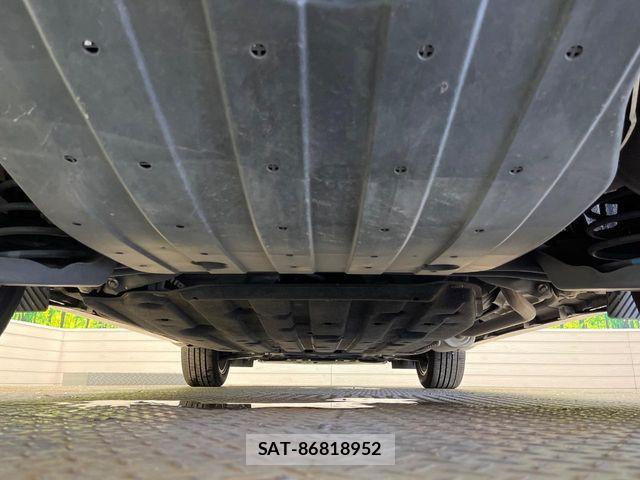 Honda VEZEL 2017-06 7964277-18