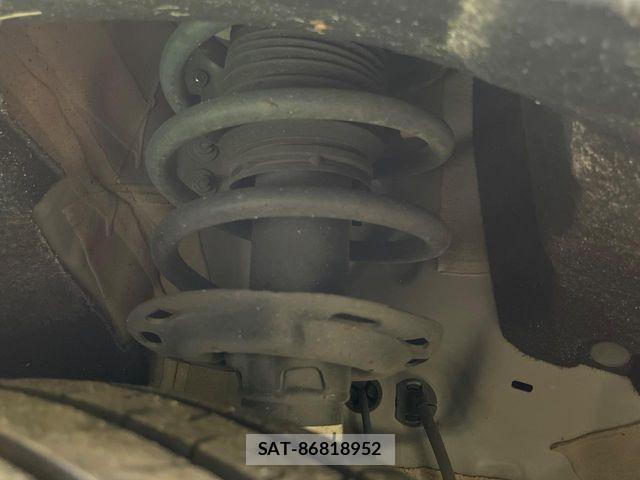 Honda VEZEL 2017-06 7964277-19