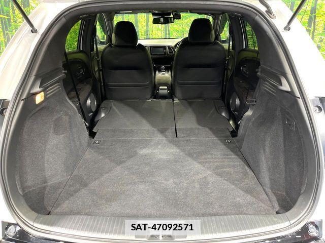 Honda VEZEL 2018-03 7981446-9