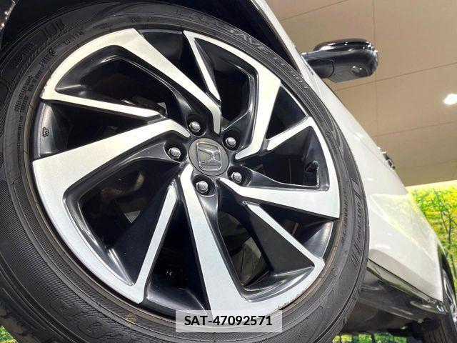 Honda VEZEL 2018-03 7981446-12