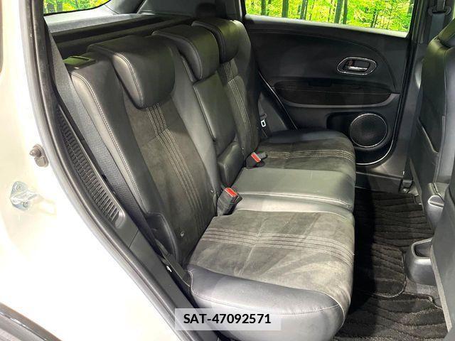 Honda VEZEL 2018-03 7981446-8
