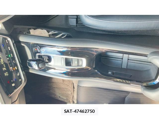 Honda VEZEL 2020-07 7981447-22