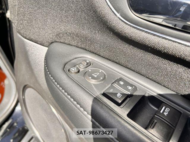 Honda VEZEL 2014-10 8038991-21