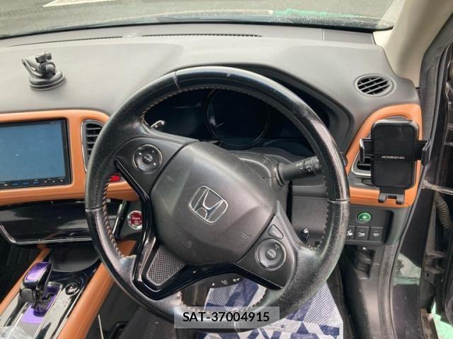 Honda VEZEL 2014-05 8038998-17