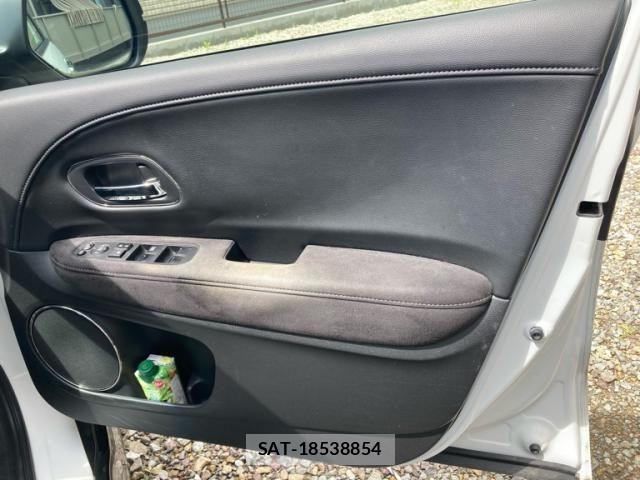 Honda VEZEL 2016-12 8038989-9