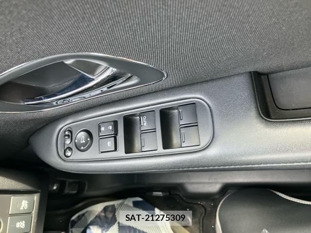 Honda VEZEL 2014-03 8038997-13
