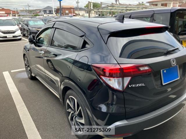 Honda VEZEL 2014-03 8038997-3